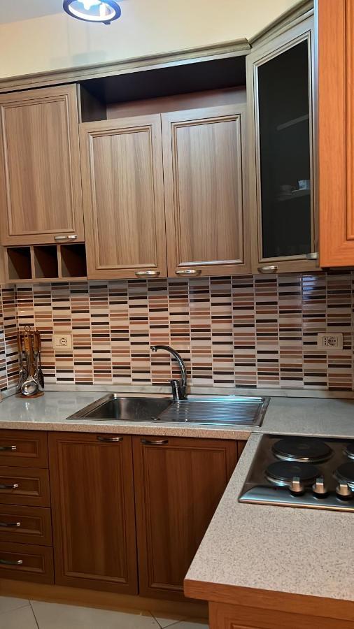 City Center Apartment Saranda Екстер'єр фото
